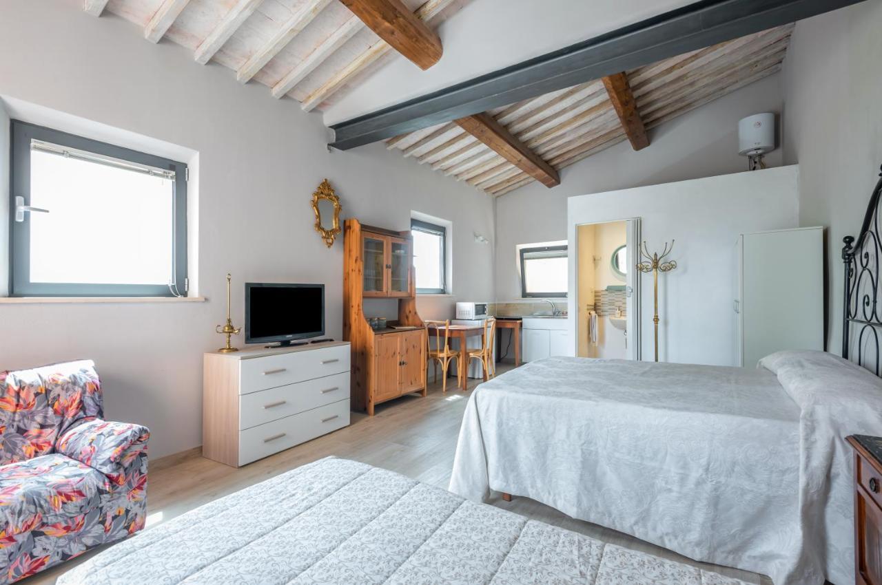 Siena- Porta Romana Lovely Studio With Parking! Apartment Ngoại thất bức ảnh